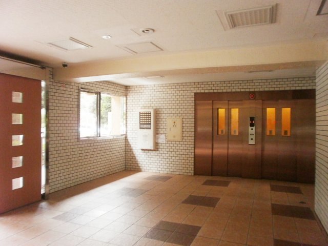 エレベーター2台
