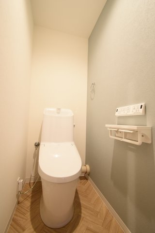節水型のトイレを使用しております！