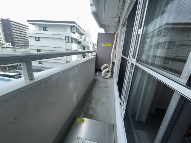 東向きで陽当たり良好のバルコニーです。　