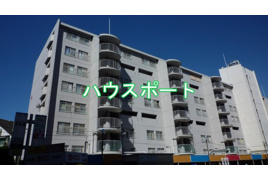 山科音羽マンションＡ棟の外観