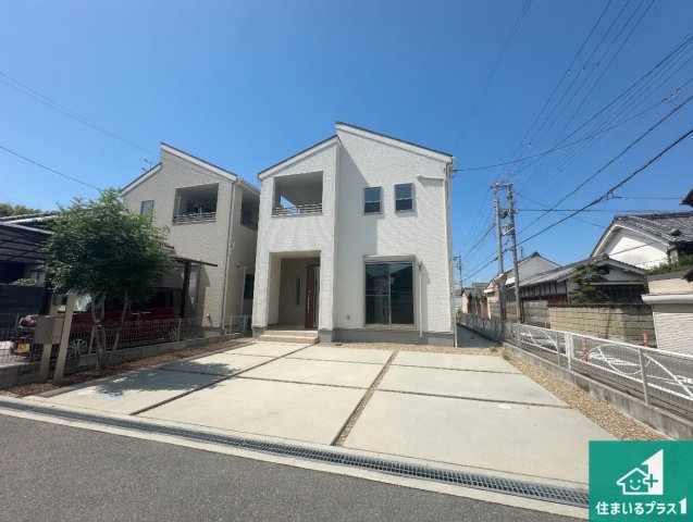 周辺は落ち着いた街並みの住宅地！子育てがしやすい住環境です！気になることがありましたら、お気軽にお問い合わせください！
