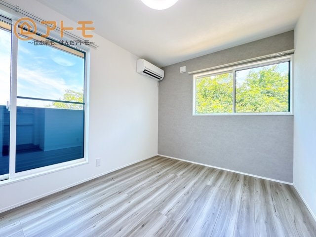 収納豊富な洋室は使い勝手良好です！