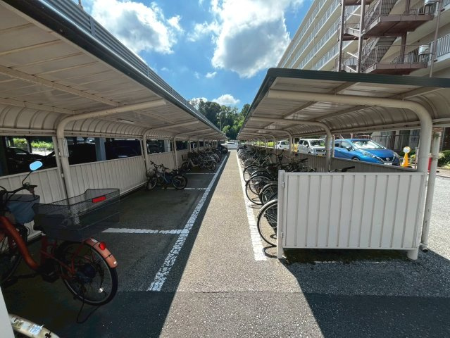 毎日の移動がもっと快適に。使いやすい駐輪スペース完備。　