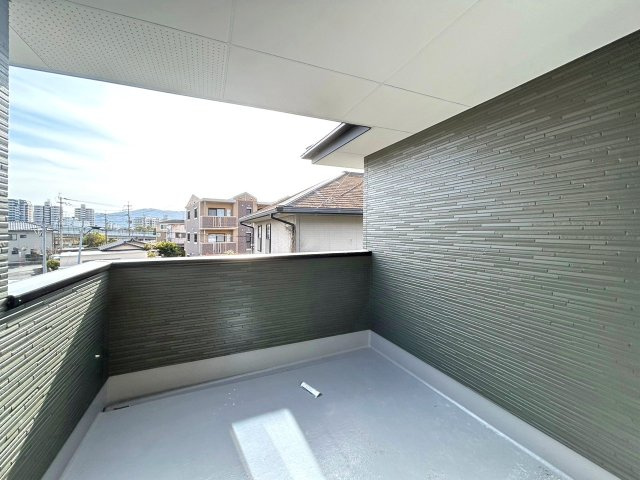 用途多様なバルコニーです。