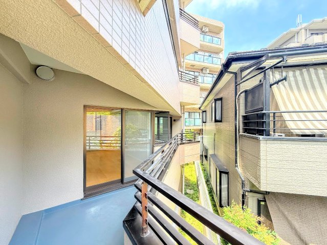 ◆日当たり良好なバルコニー！毎日のお洗濯にも嬉しいですね！