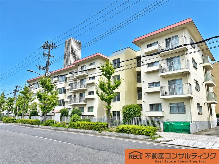 外観：328000682229