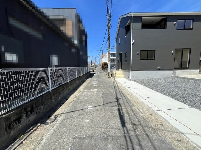 現地写真。前面道路です。