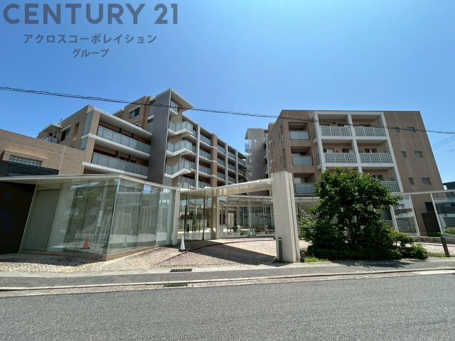 RC造地下1階6階建
