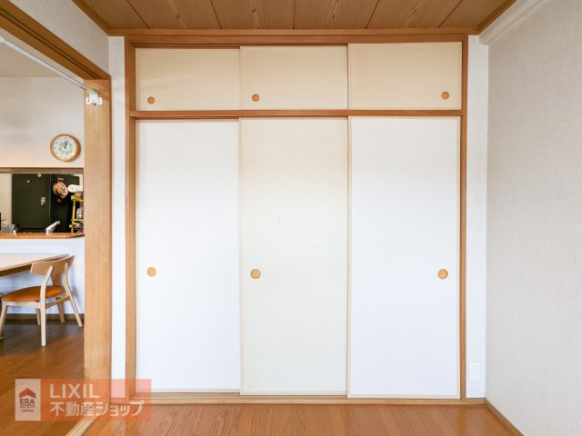 大容量の収納がしっかり付いています♪