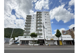 フローラル南27条の外観