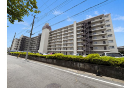 日商岩井第二春日部マンションの外観