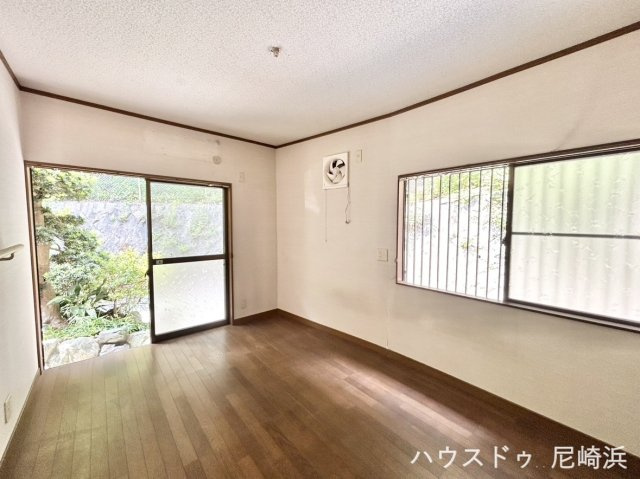 ■1階　洋室　南向きで陽当り・通風良好◎