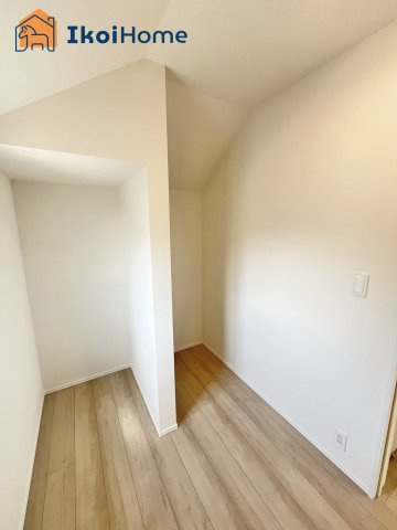 ◆同社施工例◆各居室に収納スペースを完備！荷物が多くなりやすいお子様なども安心です。