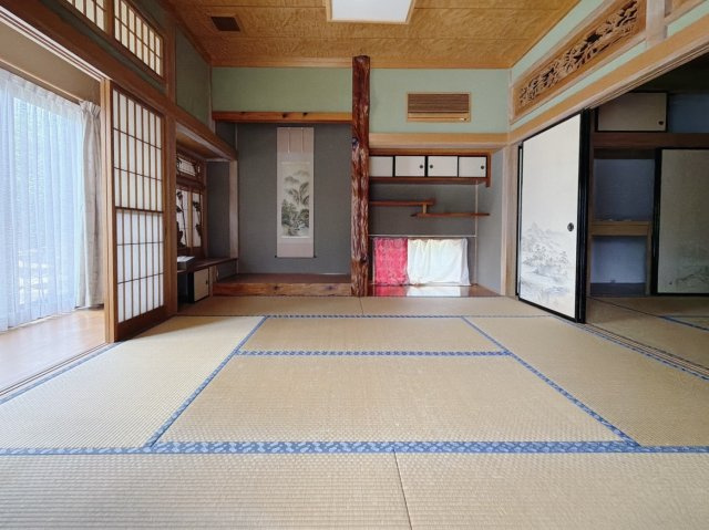 ■和室｜旅館のような趣を感じられる、くつろぎの住空間です。落ち着いた和の雰囲気が、日々の暮らしに癒しをもたらします♪
