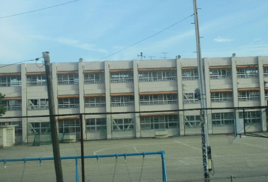 山田小学校