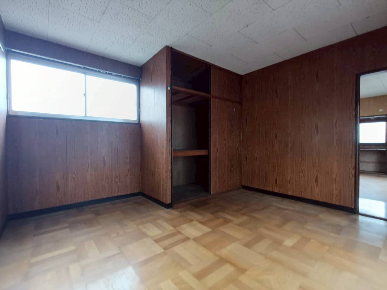 広々とした洋室です