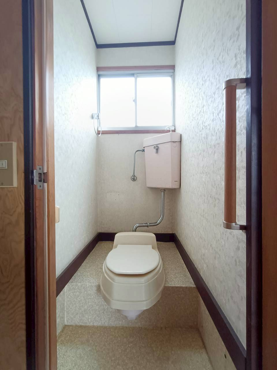 清潔感のあるトイレです