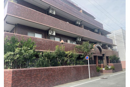 ライオンズマンション淵野辺鹿沼公園の外観