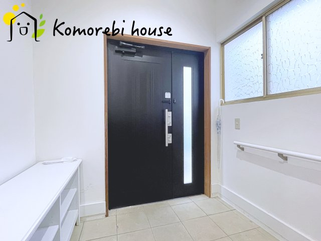 玄関から快適な生活が始まる。収納・導線・使い勝手に配慮された、家族に優しい設計です。