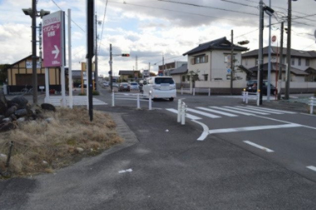 前面道路含む現地写真