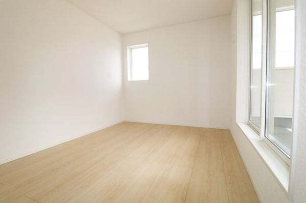 【須賀川市和田字立石　　　２号棟　　　須賀川第3小学校、須賀川第３中学区の収納】