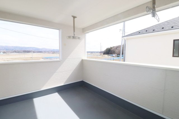 【須賀川市和田字立石　　　２号棟　　　須賀川第3小学校、須賀川第３中学区の洋室】