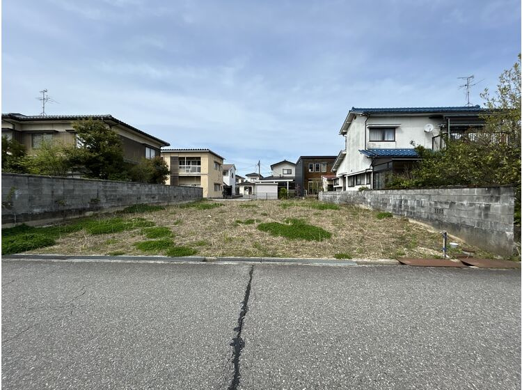 現地