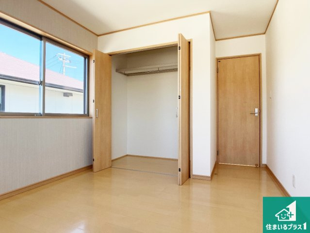 収納スペースが充実しているので子供の成長に合わせてたくさん収納ができます！家族構成に合わせた様々な活用ができる収納！