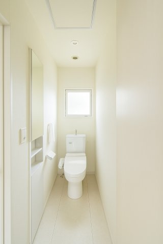 シンプルで使いやすいトイレです