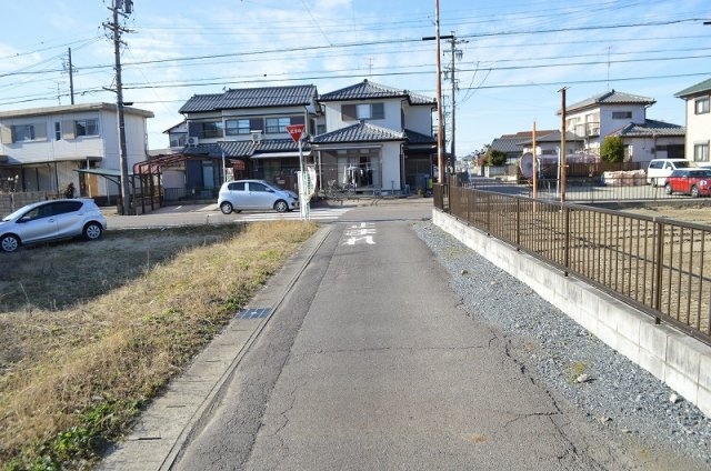 前面道路含む現地写真