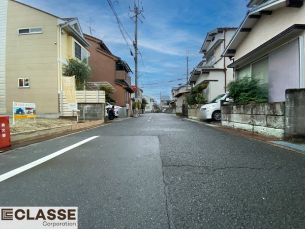 【城陽市平川長筬　売土地　建築条件付きの前面道路含む現地写真】