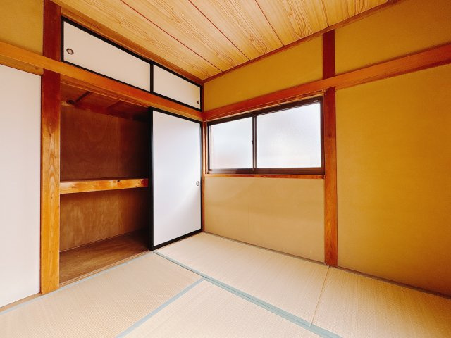 ■和室｜最近の住宅は和室が減ってきていますが、やはり和室があると落ち着きますよね。　押入れもあるので収納バッチリです！