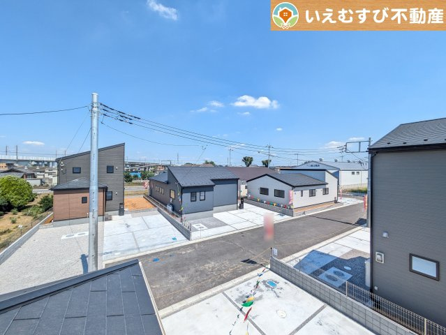 高い建物が無く開放感のある展望　バルコニーからの展望も開けていて閑静な住宅地が望めます。日当りも良いですね♪