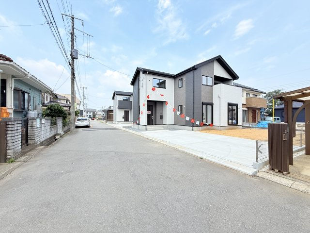 実際に現地で周辺環境や街並み、近隣のスーパーや通学路の安全性、病院、公園・・・など生活のイメージをご確認ください！