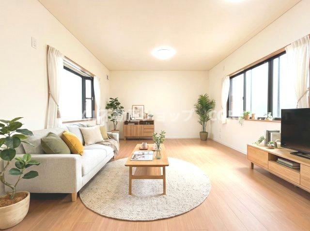 本画像はCGで作成しており、実際に現地に家具は置かれておりません。また、価格に家具は含まれておりません。