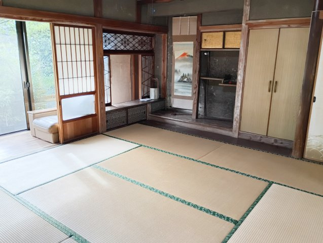 昭和の趣を残した床の間あり！