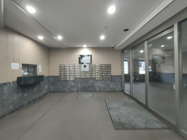 【エントランス】