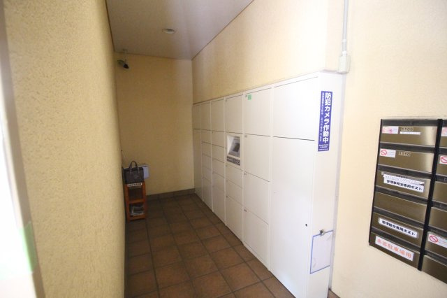 宅配BOXなど、施設設備も充実。