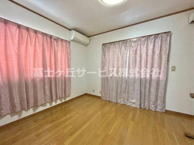 2階子供部屋　※AIイメージ（お荷物を消す加工済み）