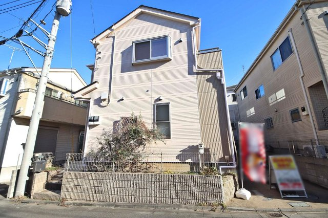 全居室2面採光＋収納完備・対面式システムキッチン・床下収納・浴室乾燥機など設備充実