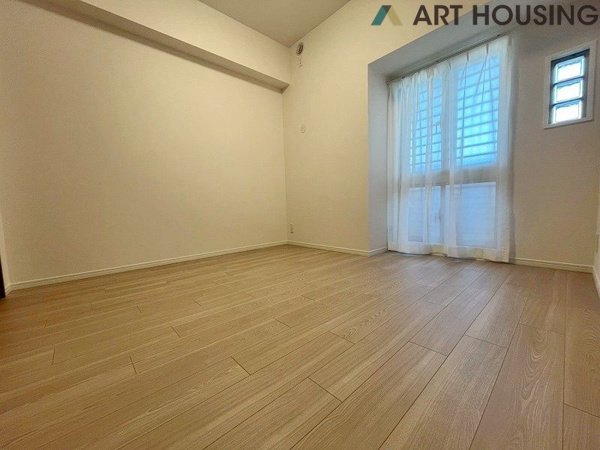 【プレヴィオ橋本の洋室】