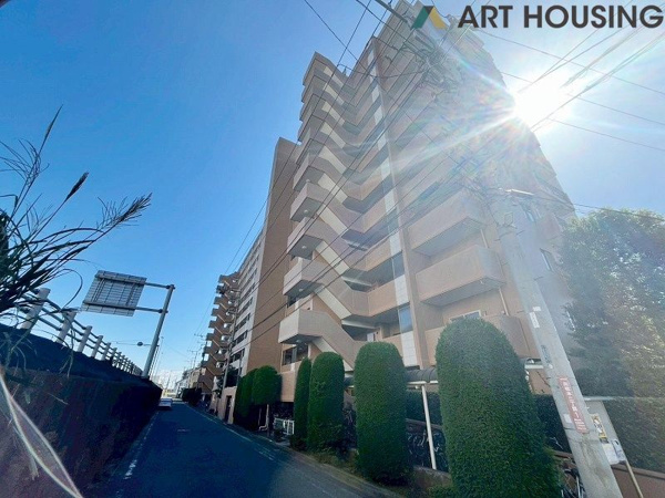 【プレヴィオ橋本の外観】