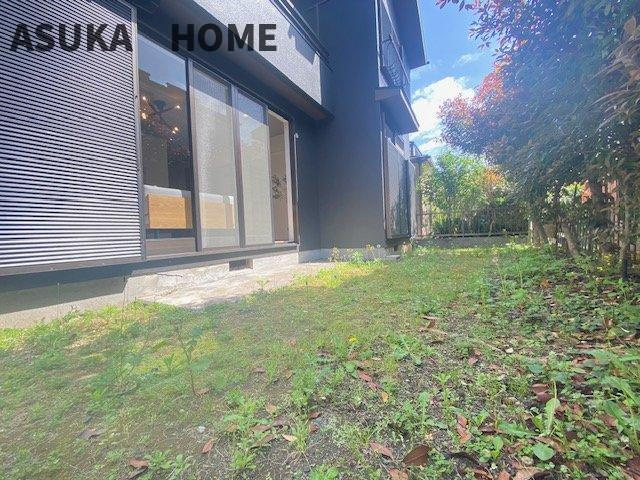 ペットと遊んだり、ガーデニングをしたりいろんな楽しみが増えますね。