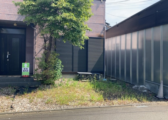 家を建てる前提で土地を探している場合、地盤の丈夫さは譲れない条件の一つです。地盤が脆弱だと追加工事が必要となります。また、過去に地盤沈下や液状化現象を起こした土地は、できるだけ避けた方がいいでしょう。