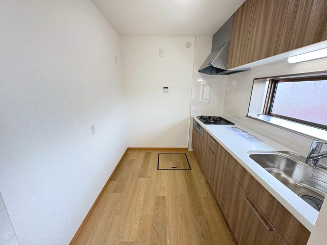 見た目もすっきり、作業もスムーズにこなせる空間です。