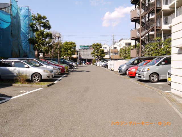 自走式の駐車場がありますので、車必須のかたには、安心です。