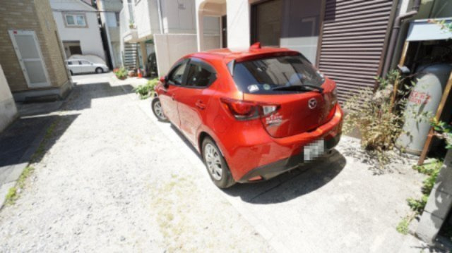 軽～小型車が駐車できます