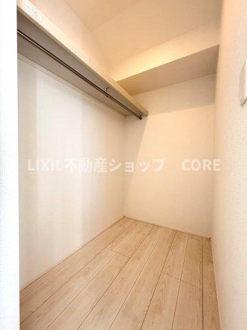 たっぷりと荷物が入るよう、ウォークインクローゼットを2ヶ所に完備いたしました。