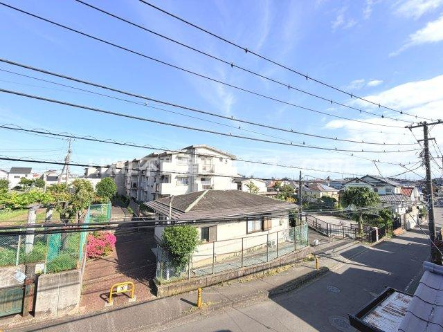 洗濯物が多い家族でも安心のワイドタイプのバルコニー採用！洗濯物も乾きやすいと思います。