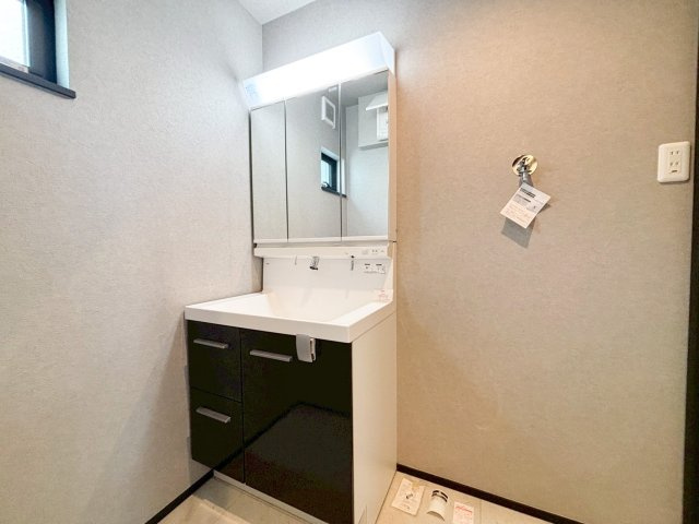 三面鏡付き洗面化粧台